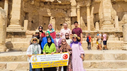 Ürdün'e giden öğrencilerimiz eğitimlerini tamamlayarak yurda döndü.